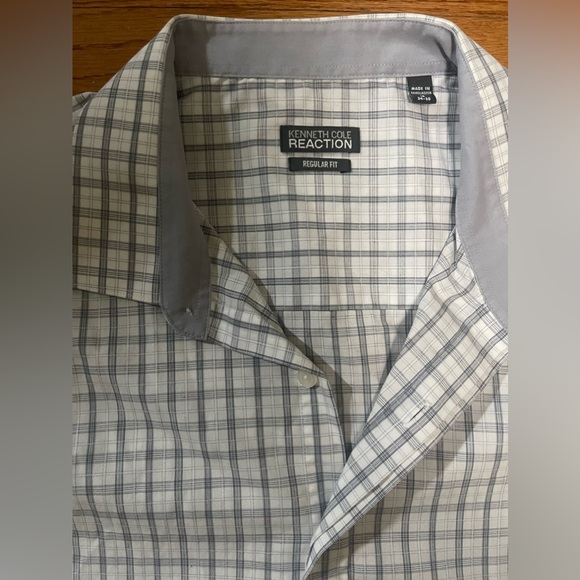 Kenneth Cole Reaction - Men’s Button-Down Dress Shirt - Long Sleeve - Picture 2 of 8